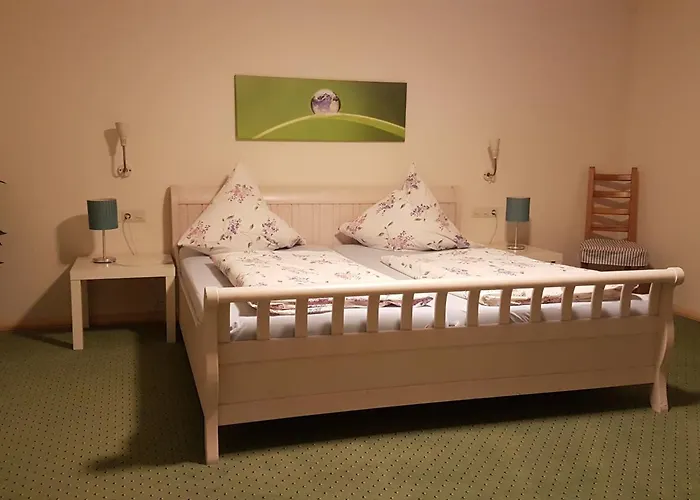 Am מלון שלוכזי